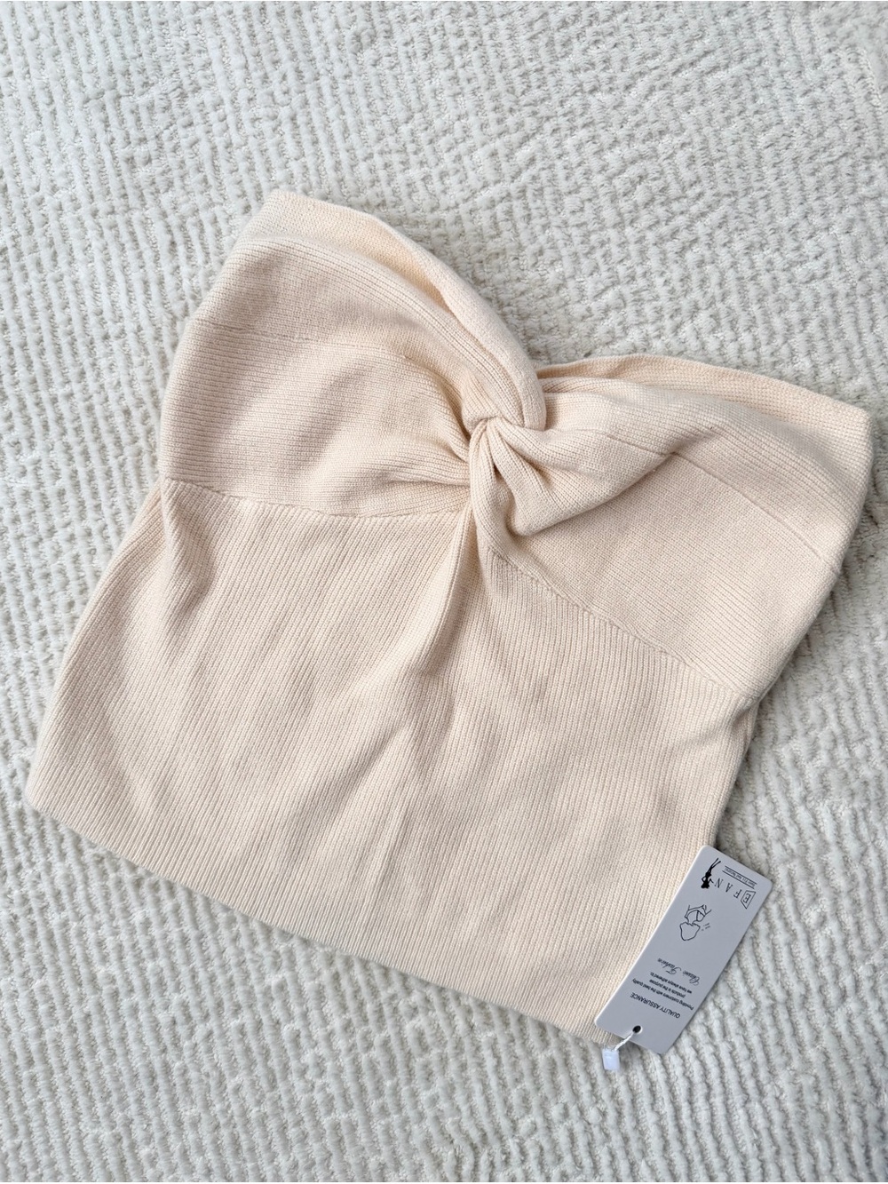 Amazon Strapless Twist-Front Knit Crop Top - Cream